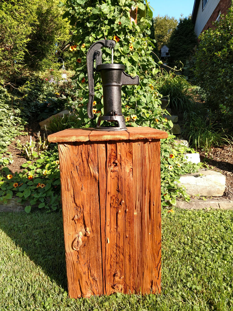 Well cover RUSTIC COUNTRY WELL COVER with CAST IRON PUMP Saving Shepherd