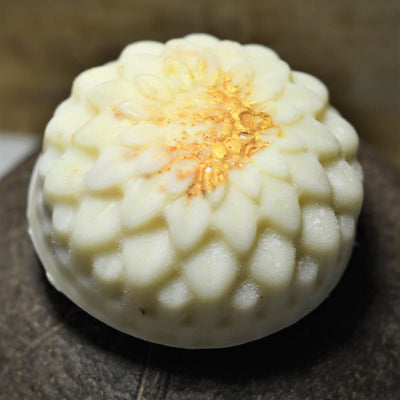 SoapArtisan Honeysuckle SoapSaving Shepherd