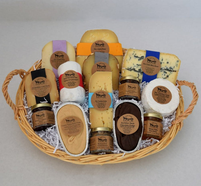 Food Gift BasketsCHEESES of PENNSYLVANIA - 8 Gourmet Cheeses 4 Condiments & 2 FudgebundledelicacySaving Shepherd