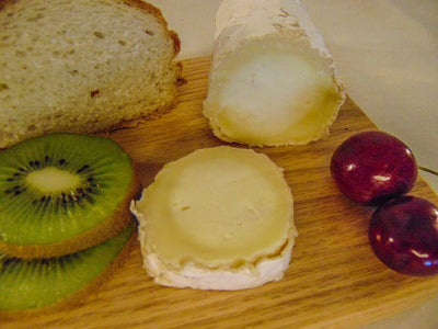 CheeseEMANUEL VOM TAL KASE - Gourmet Bloomy Rind Sheep Milk CheesecheesedelicacySaving Shepherd